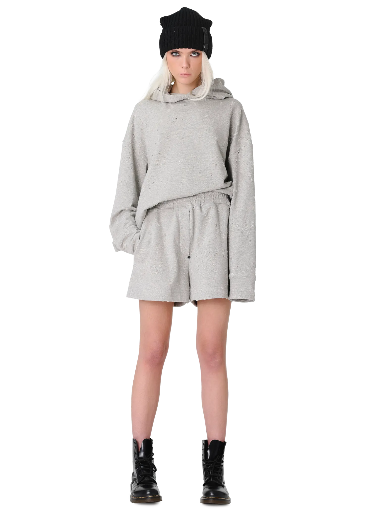 Ripped sweatshorts – BOTTOMS in by 2RU2RA