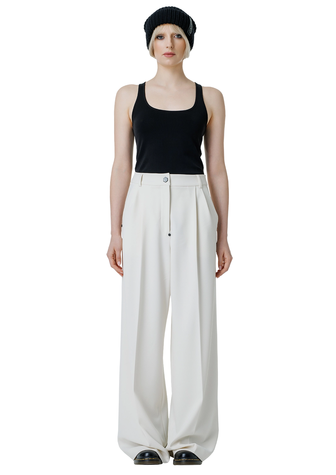 Wide-leg trousers