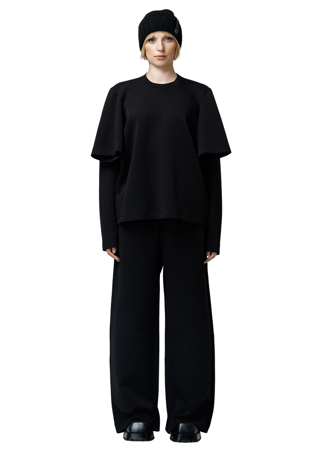 Extra sleeve sweatshirt