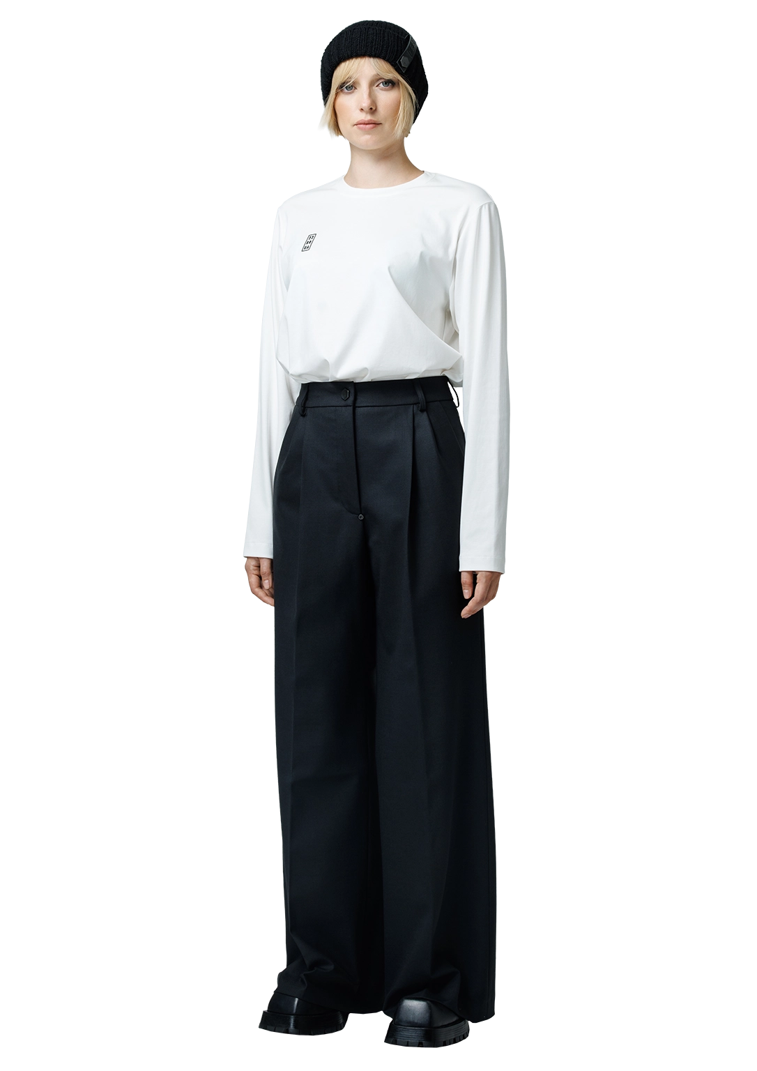 Long-sleeve T-shirt