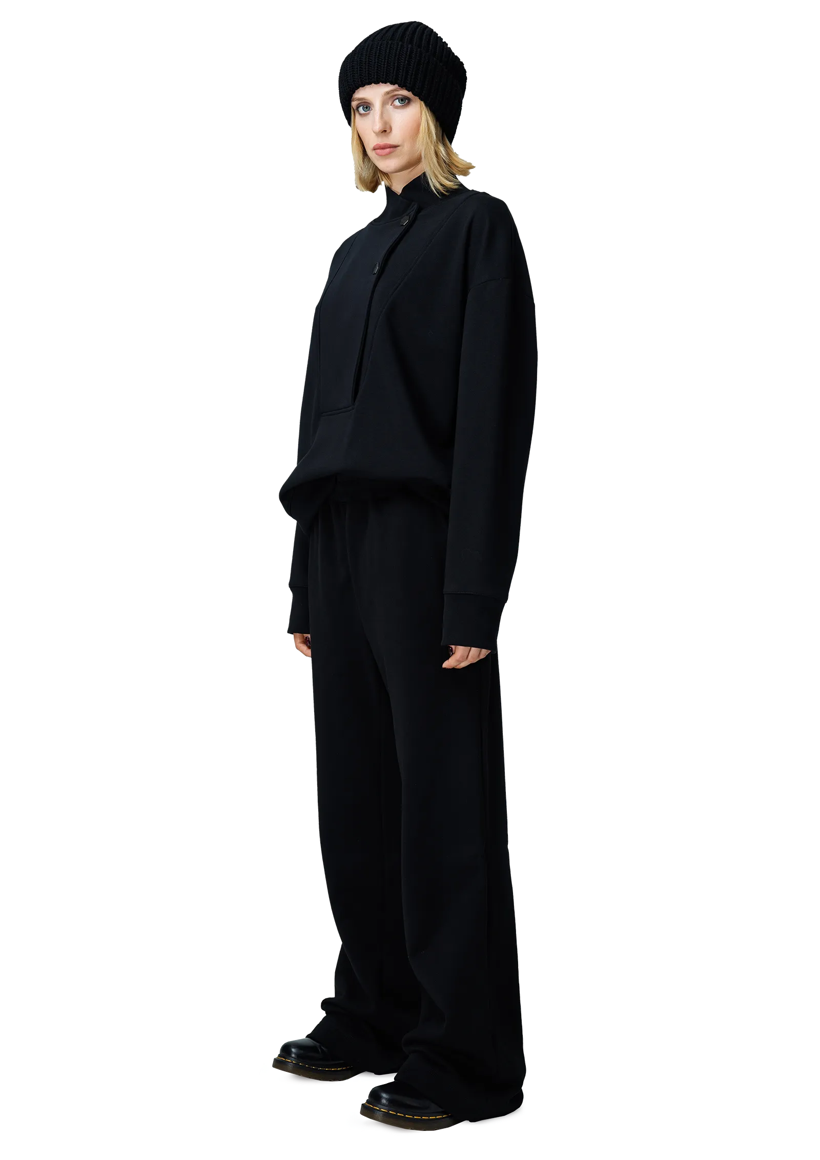 Basic tracksuit pants – BOTTOMS in by 2RU2RA